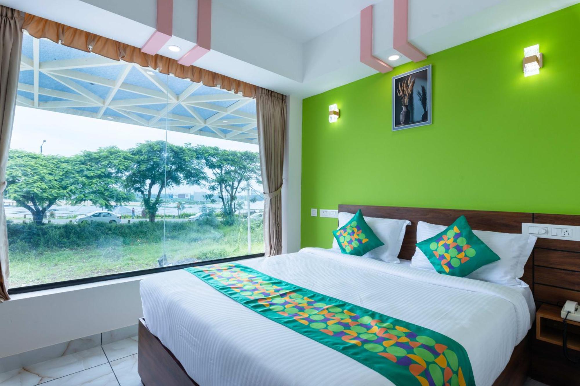 Treebo Airsuite Airport Hotel Kochi エクステリア 写真